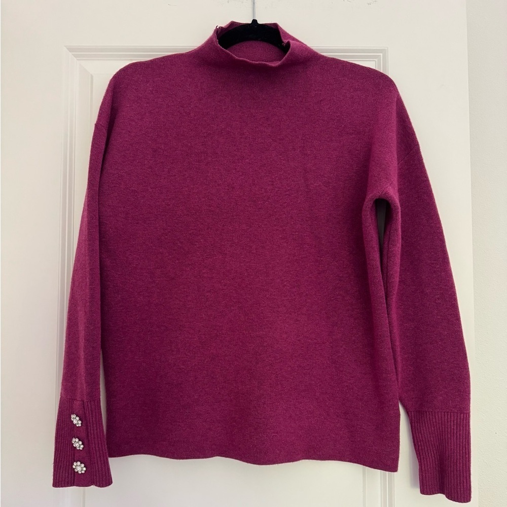 Tahari brand women’s mock neck long sleeve jewel button detail sweater small 4